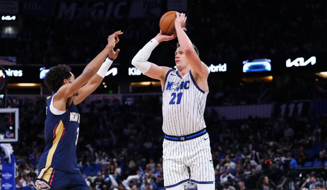 魔術(shù)3人20+獲勝！大瓦時(shí)隔386天復(fù)出8分 鵜鶘近11戰(zhàn)10敗